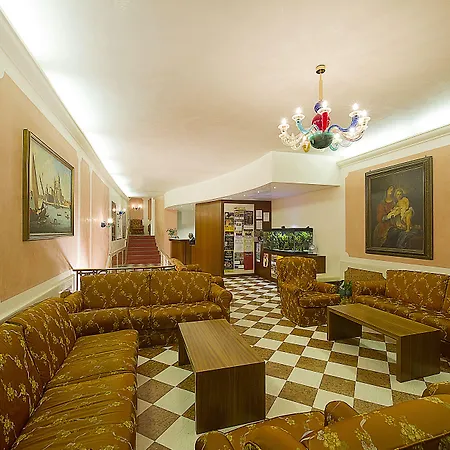 Nazionale Hotel
