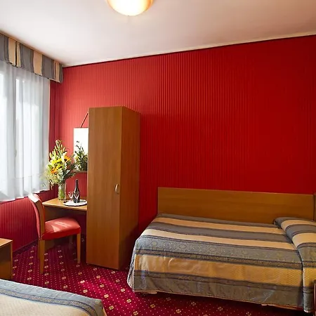 Nazionale 3* Venecia