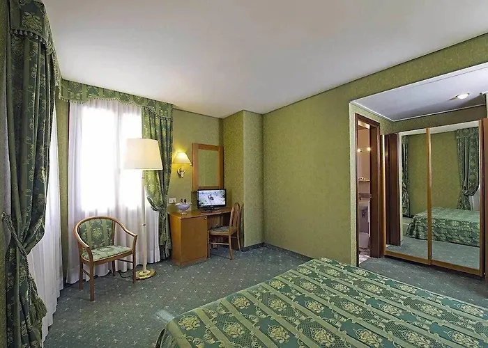 Nazionale Hotel 3*